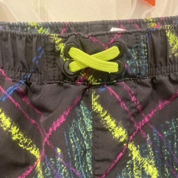 Columbia Boys‎ Swim Trunks size 4 / 5 - Picture 3 of 5